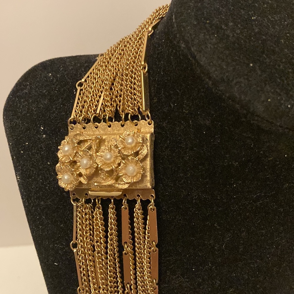 Exquisite Gold Tone Faux Pearl Multi Strand .       Beautifully designed. - Picture 5 of 10
